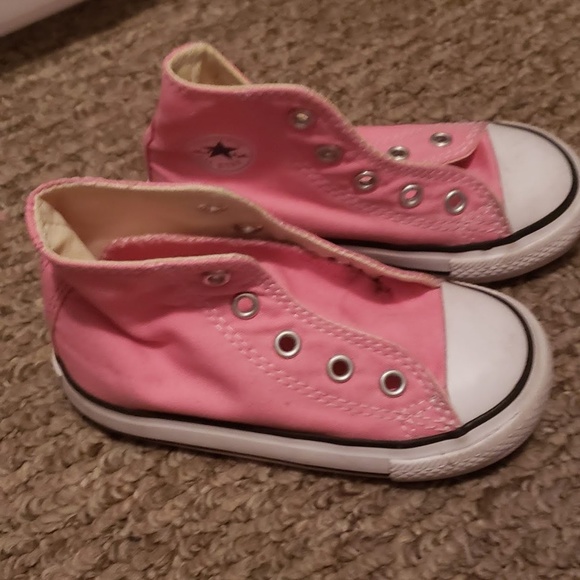 baby girl chucks